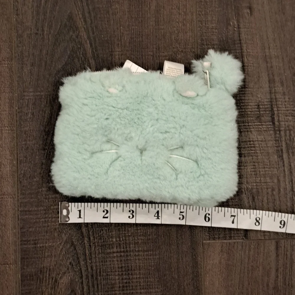 PB Pottery Barn Teen Cozy Lux Faux Fur Mint Cat Beauty Pouche Small Bag